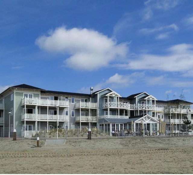 Exclusive houses